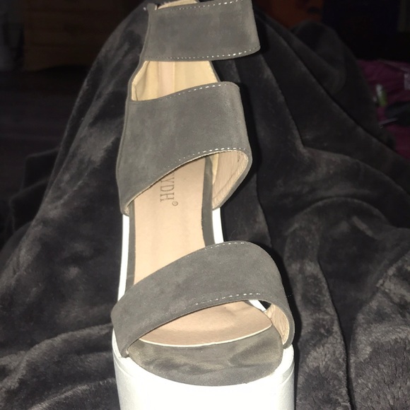 Shoes - Picture 2 of 3